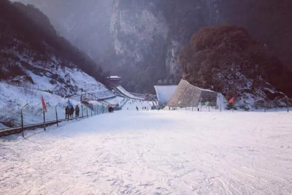 太白山滑雪場門票多少錢什么時候開