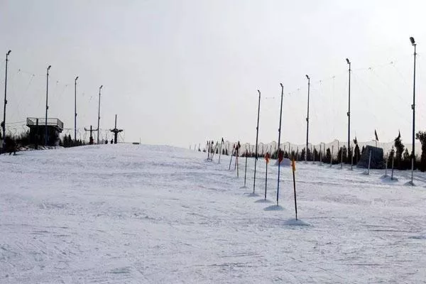 西安白鹿原滑雪場怎么去 西安到白鹿原滑雪場怎么坐車