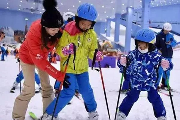 巴山大峽谷羅盤頂滑雪場(chǎng)游玩攻略