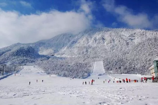 2021九鼎山太子嶺滑雪場(chǎng)開放時(shí)間 太子嶺滑雪場(chǎng)滑雪價(jià)格