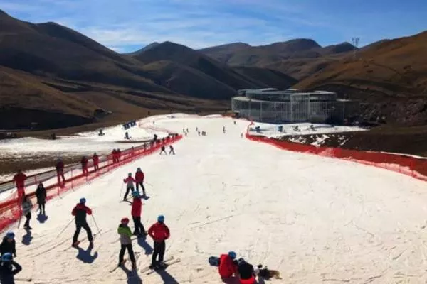 會澤大海草山國際滑雪場門票優(yōu)惠價格及時間