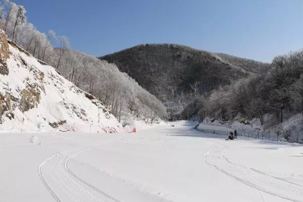 神農(nóng)架滑雪場有幾個 神農(nóng)架滑雪場開放時間2021