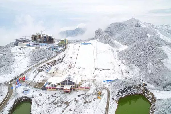 2021巴山大峽谷滑雪場(chǎng)游玩攻略