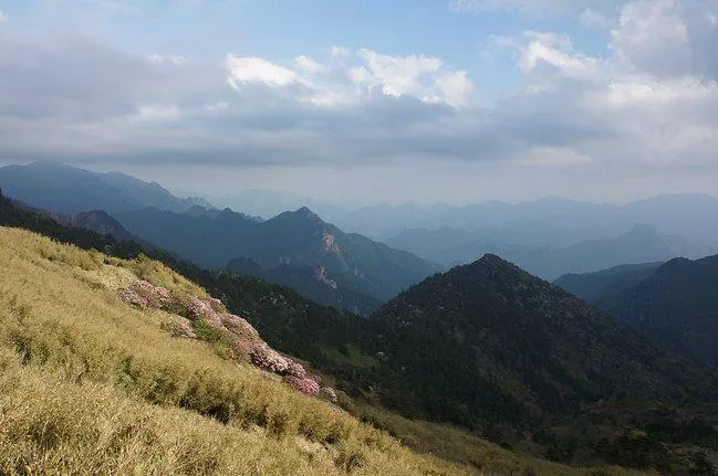 神農(nóng)架有什么好玩的地方 神農(nóng)架有野人嗎