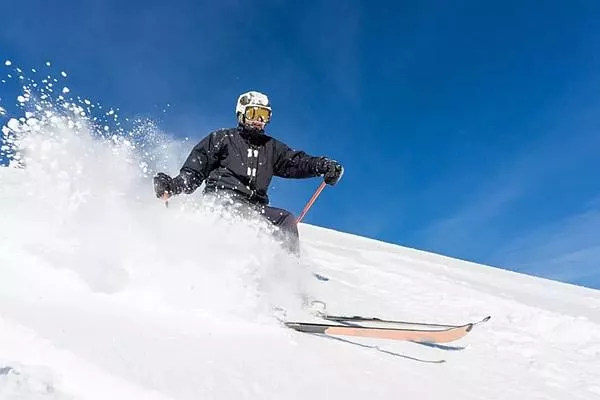 神農(nóng)架?chē)?guó)際滑雪場(chǎng)自駕游攻略