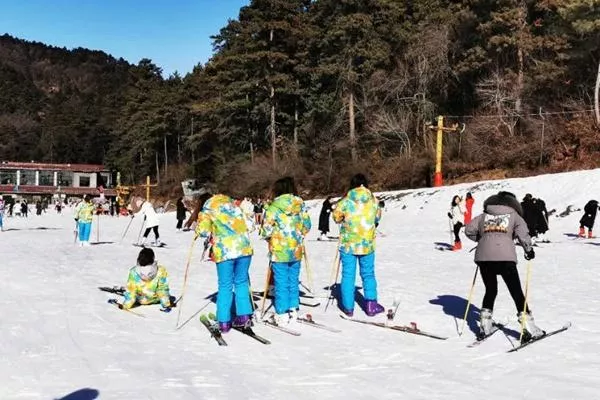 2022-2023玉華宮滑雪場(chǎng)門票多少錢